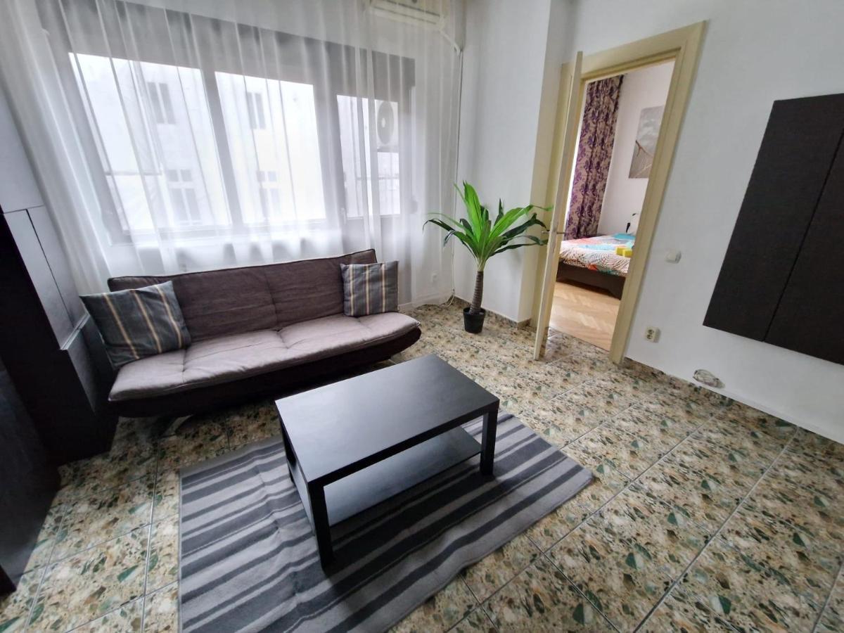 Global Downtown Apartments - Universitate - Calea Victoriei Bükreş Dış mekan fotoğraf