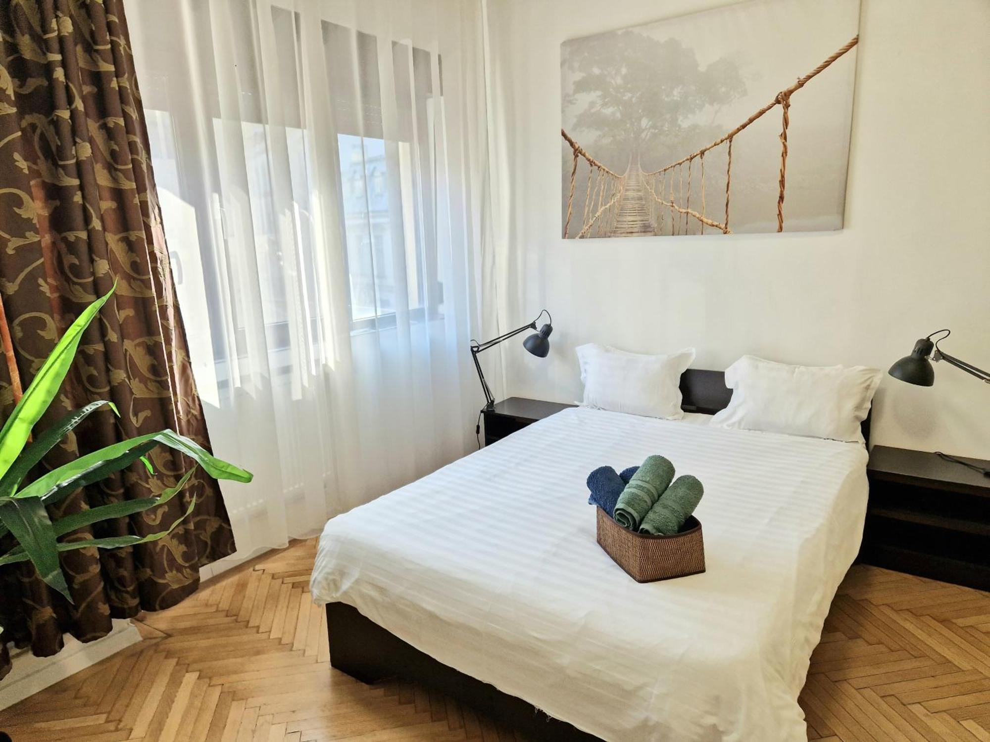 Global Downtown Apartments - Universitate - Calea Victoriei Bükreş Dış mekan fotoğraf