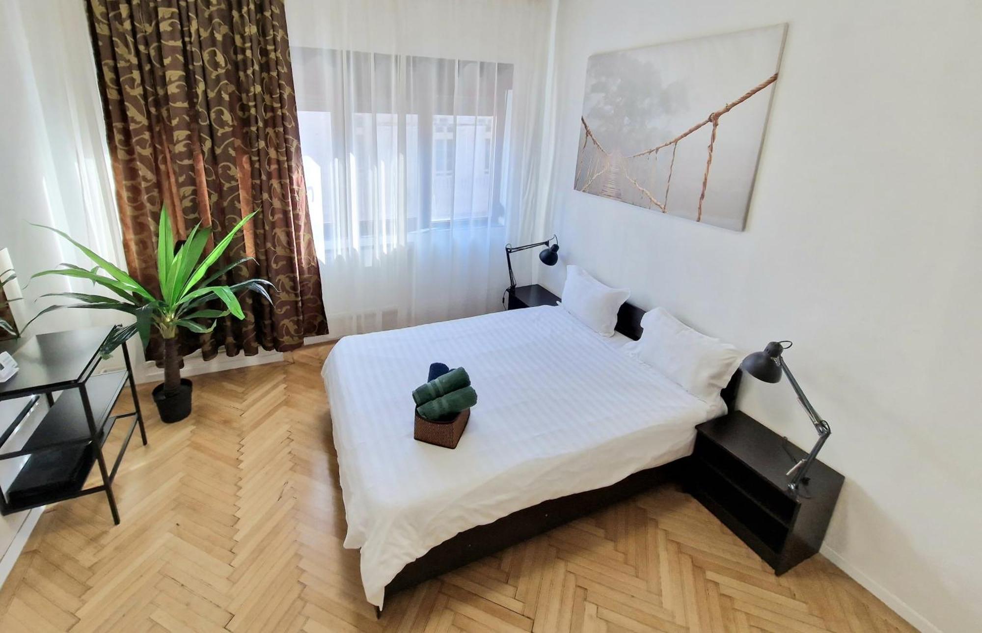 Global Downtown Apartments - Universitate - Calea Victoriei Bükreş Dış mekan fotoğraf